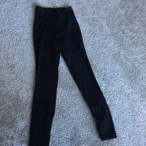 lululemon leggings with pockets and mesh